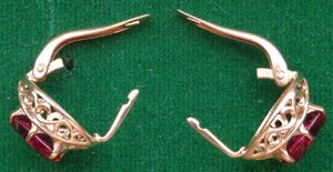 серёжки 585 проба Красный камень