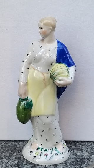 Редкая статуэтка "Девушка с тыквой "НГФ Волхов   1923 год