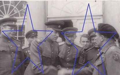 Маршал Рокоссовский и фельдмаршал Монтгомери. 1945 г.