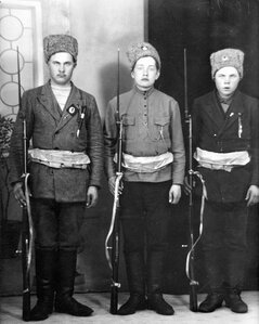 Финский нож миниатюра серебро символика свастики