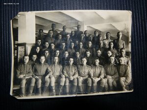 Курсанты пехотного училища. групповое 1945 г