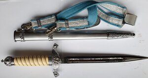 Комплект из 4-х современных кортиков Болгарии + каталог