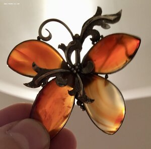 Огромная брошь Бабочка. Сердолик. Ювелирная работа.