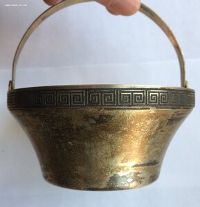 Массивная серебряная сахарница СССР. Родная коробка.