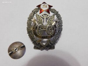 знак школы артелерии и бронетехники 20годов