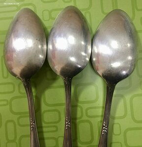 Три большие серебряные ложки. 875 проба со звездой.