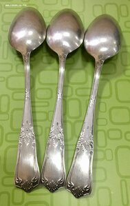 Три большие серебряные ложки. 875 проба со звездой.