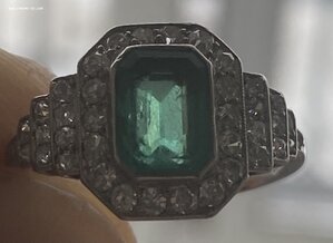 Кольцо с изумрудом и бриллиантами платина 950