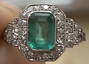 Кольцо с изумрудом и бриллиантами платина 950