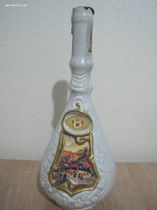 Бутыль с алкоголем времен СССР