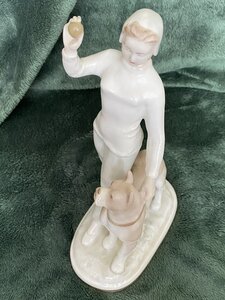 "Дрессировка". ЛФЗ.