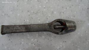 Антикварный пистолет Адамса в родной коробке