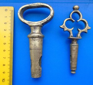 Два вертка.