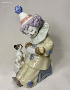 Фарфоровая статуэтка 'Клоун с собачкой и гармошкой', Lladro