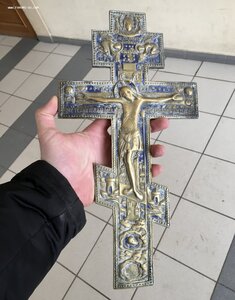 Крест-распятие. Синяя эмаль. 38 сантиметров.