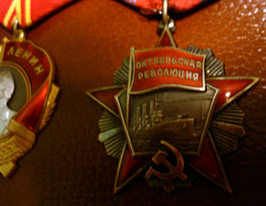 Ленин № 377 *** и Революция № 81 *** на доках на одного !