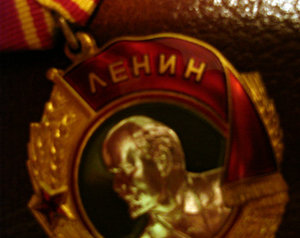 Ленин № 377 *** и Революция № 81 *** на доках на одного !