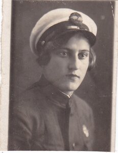 Курсанты авиационной школы. Девушки. г.Саратов. 1936-37 гг.