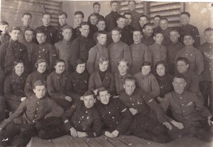 Курсанты авиационной школы. Девушки. г.Саратов. 1936-37 гг.
