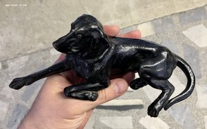 Дореволюционная чугунная статуэтка "Собака"
