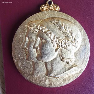 КРАСИВАЯ СПОРТИВНАЯ МЕДАЛЬ