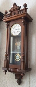 Настенные часы Lenzkirch