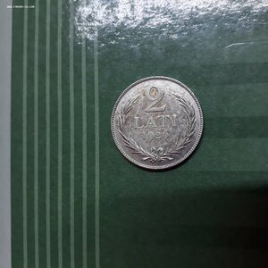 Латвия 5 и 2 лата серебро.