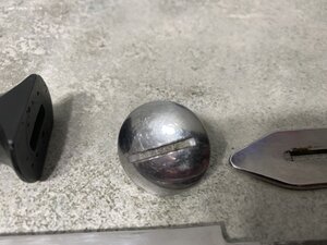 вишня с черной рукоятью