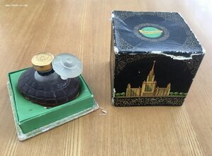 Духи В память о Москве. Фабрика Новая Заря 1961 год. Новые!