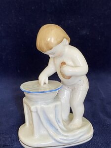 "Умывание". ЛФЗ.