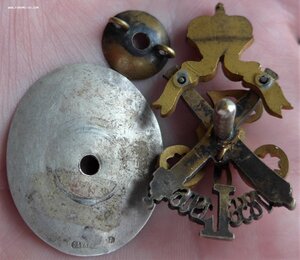 Знак 50 лет шефства над артиллерией.