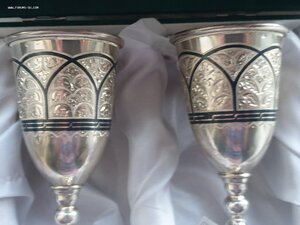 Две Рюмки большие новые в коробке.Серебро 875 пр. Вес 179 гр