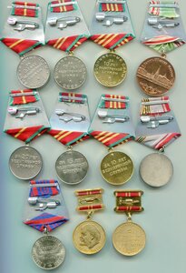 Солянка медалей и документов