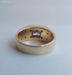 Мужское кольцо с бриллиантом 1.1ct 750