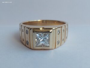 Мужское кольцо с бриллиантом 1.1ct 750