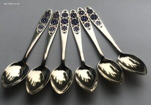 Набор серебряных ложек в эмалях по 65руб/грамм