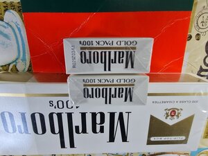 Мальборо 100s в мягкой. Marlboro Gold американские. Мальборо Голд новые. Пакет Мальборо.