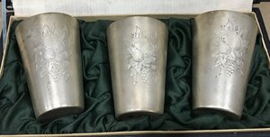 Три серебряных стопы 875 пробы, в коробке.