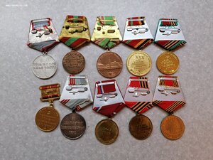 Комплект из 10 медалей