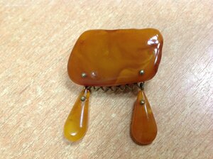 Брошка Янтарь с двумя подвесками 2