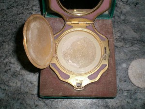 ПУДРЕНИЦА (СЕРЕБРО 875)