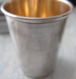 Пара стопок  ((НЭП?) Ag875, позолота,штихель.)