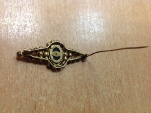 Красивая брошь со стразами и чёрной вставкой Серебро 875