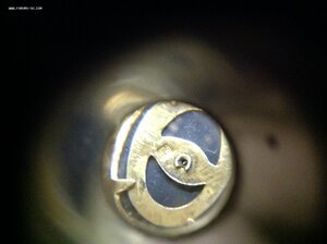 Красивая брошь со стразами и чёрной вставкой Серебро 875