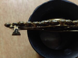 Красивая брошь со стразами и чёрной вставкой Серебро 875