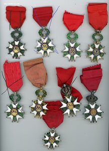 Ордена Почетного Легиона (Франция)-много разных