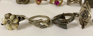 76 серебряных женских колец. 875-925 пробы. Одним лотом.