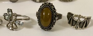 76 серебряных женских колец. 875-925 пробы. Одним лотом.
