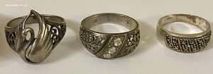 76 серебряных женских колец. 875-925 пробы. Одним лотом.