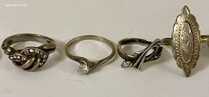 76 серебряных женских колец. 875-925 пробы. Одним лотом.